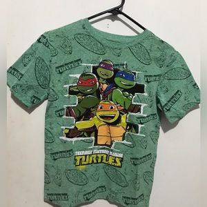 Boys size L 14/16 Teenage Mutant Ninja Turtles print tee shirt (new but no tag)